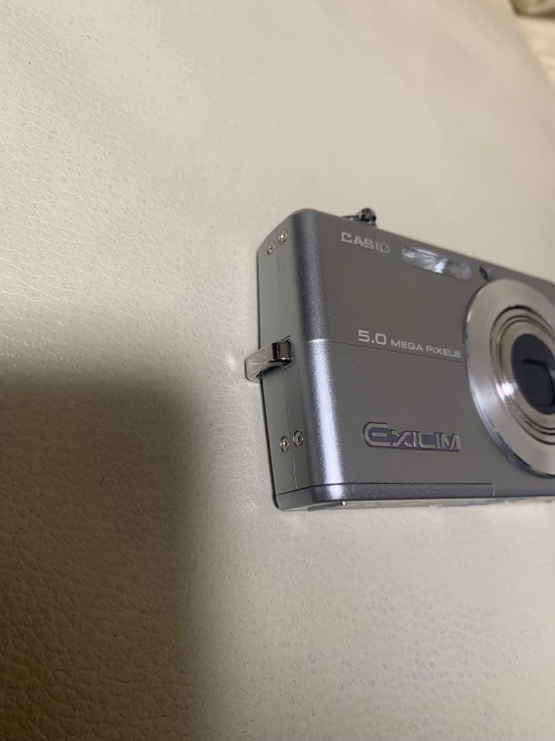 【動作確認済】CASIO EXILIM EX-Z500 　シルバー
