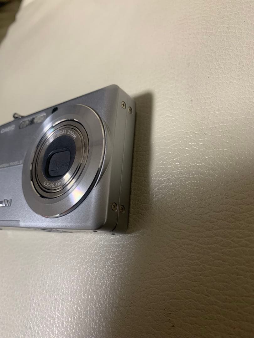 【動作確認済】CASIO EXILIM EX-Z500 　シルバー