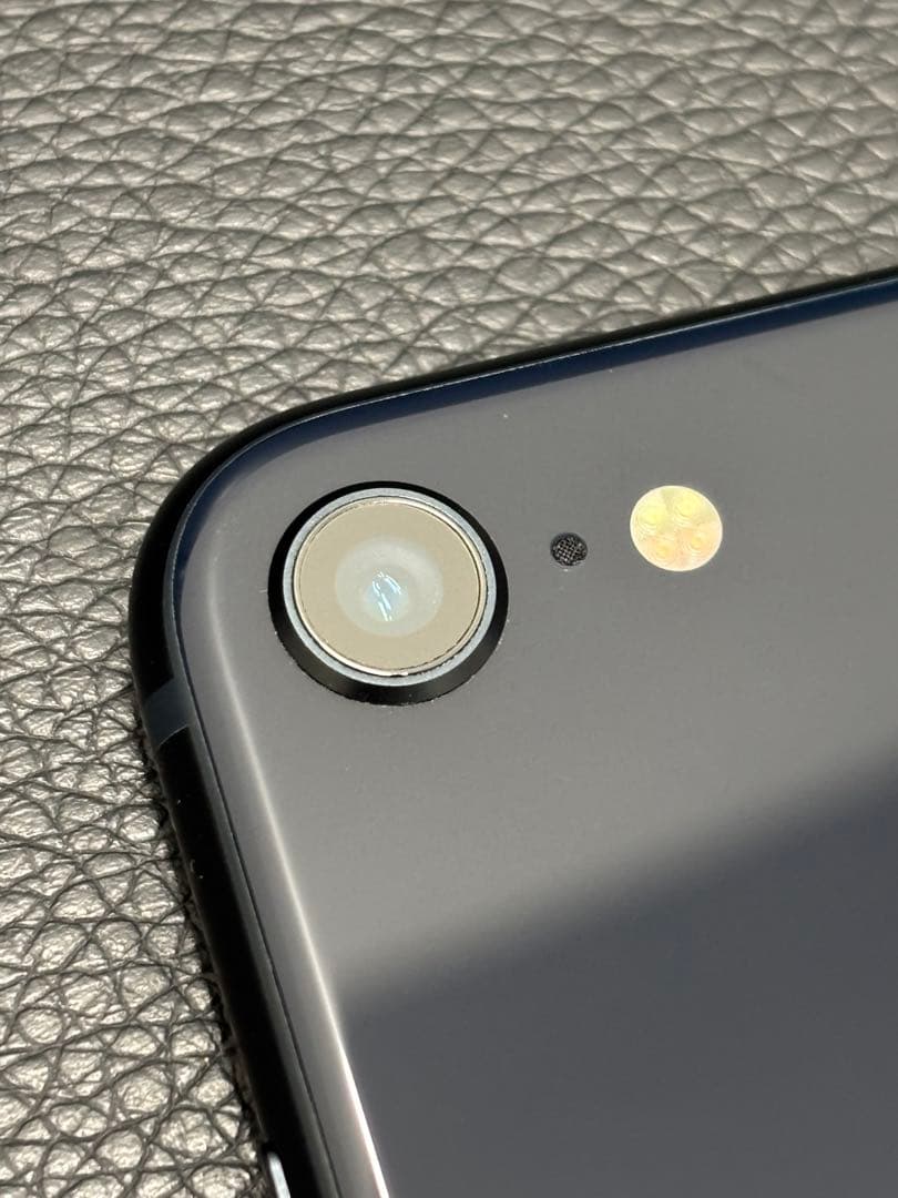 【美品】Apple iPhone SE (第3世代) 128GB ミッドナイト