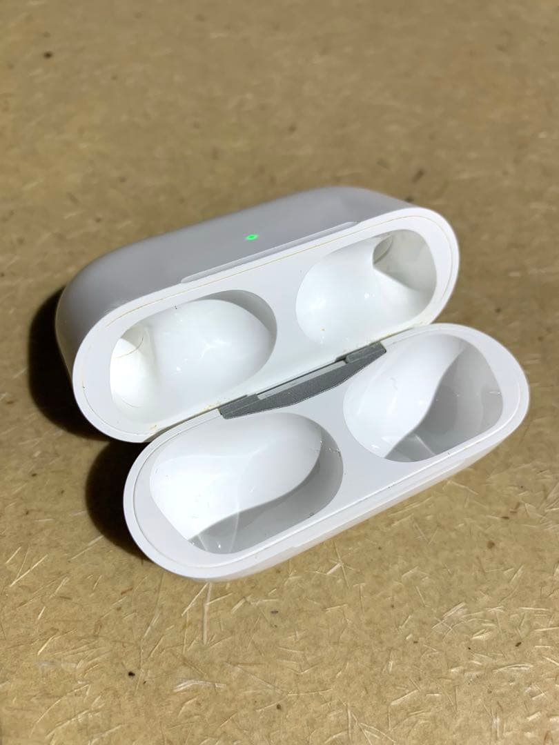 【正規品】AirPods Pro (第一世代) Apple