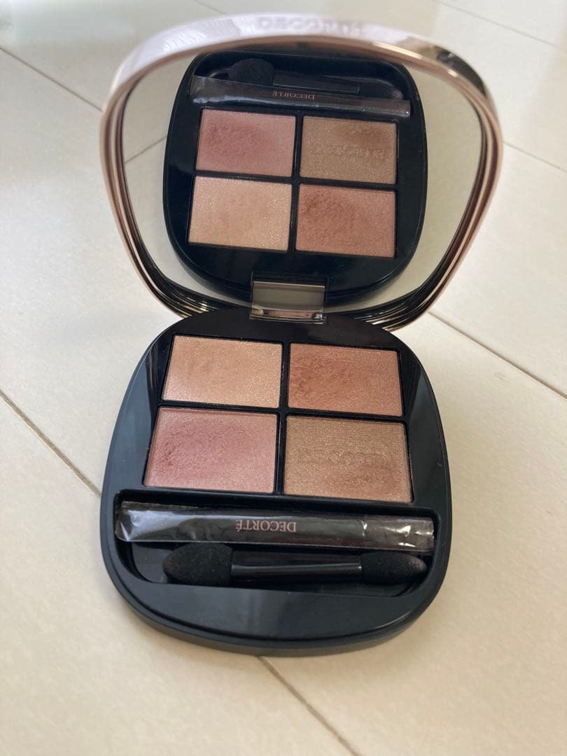 DECORTÉ SKIN SHADOW DESIGNING EYE 10