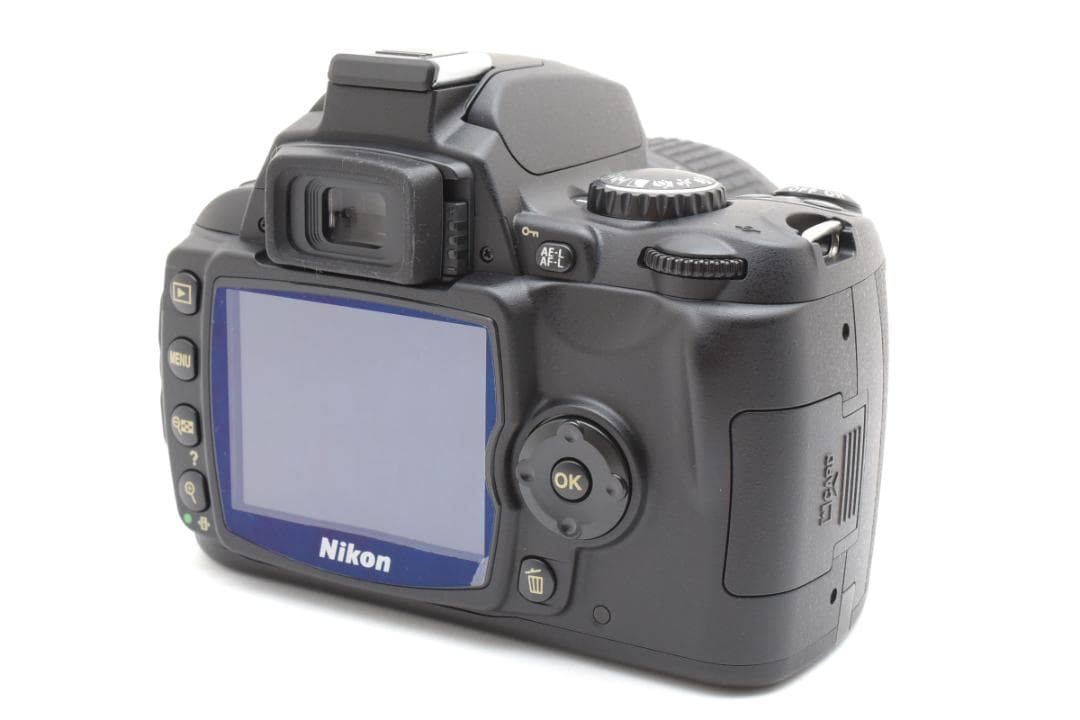 たん⭐︎　新品級 ショット数31回 Nikon D40x 初心者向け